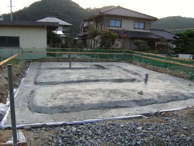 捨てコン打設