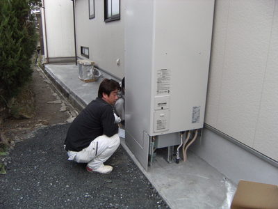 電気温水器