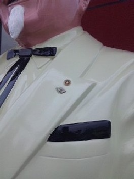 ｶｰﾈﾙ・ｻﾝﾀﾞｰｽ.jpg